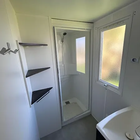Mobil 6-8pers - Le Des Reves Kamp alanı